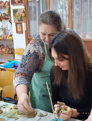 Майстер-клас.Ліплення з глини для представників Благодійного фонду "Посмішка ЮА"